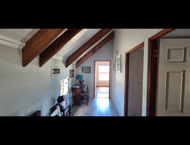 5 BEDROOM HOUSE FOR SALE IN CAPE FARMS